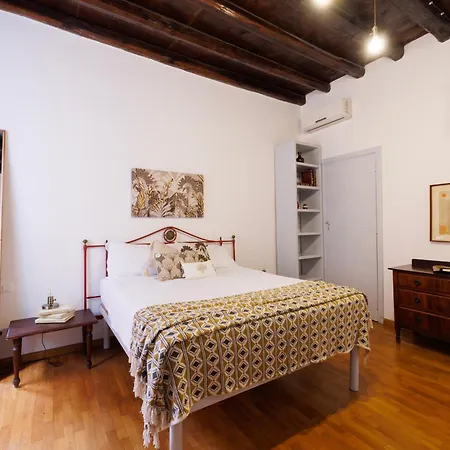 Gesu E Maria Balcony At Spanish Steps Διαμέρισμα *