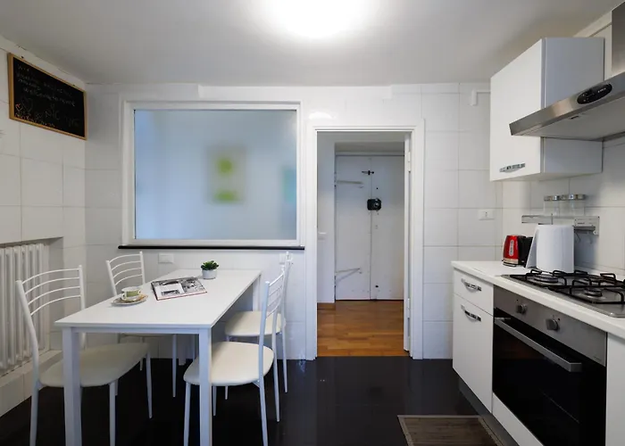 Апартаменты Gesu E Maria Balcony At Spanish Steps Рим