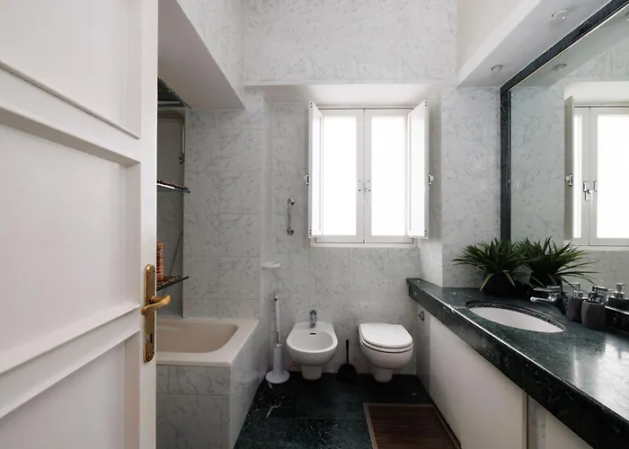 Gesu E Maria Balcony At Spanish Steps * Рим