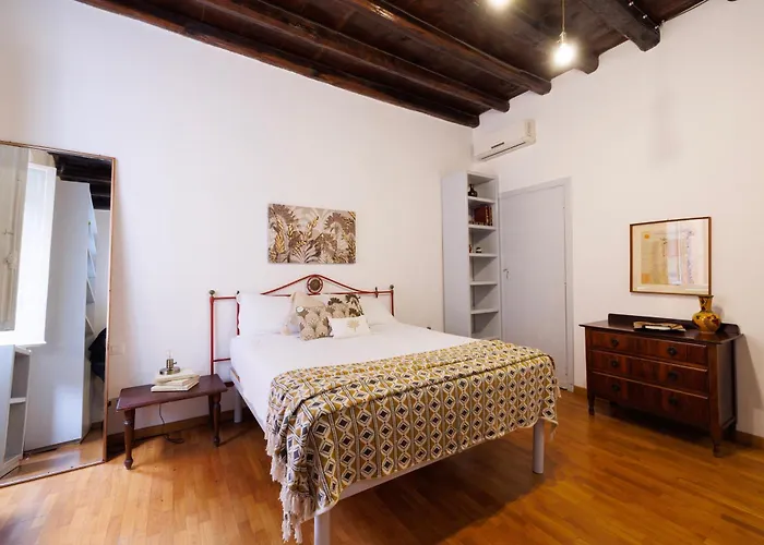 Gesu E Maria Balcony At Spanish Steps Апартаменты *