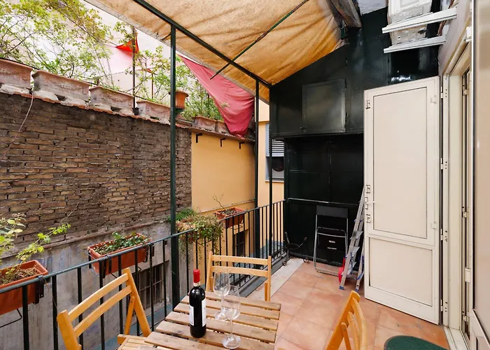 Gesu E Maria Balcony At Spanish Steps Рим