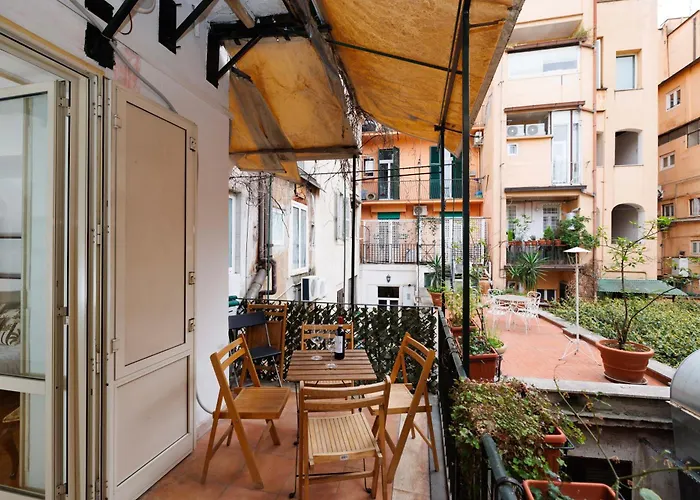 Апартаменты Gesu E Maria Balcony At Spanish Steps *