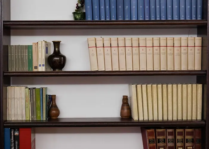 Апартаменты Gesu E Maria Balcony At Spanish Steps Рим