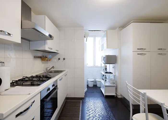 Апартаменты Gesu E Maria Balcony At Spanish Steps *