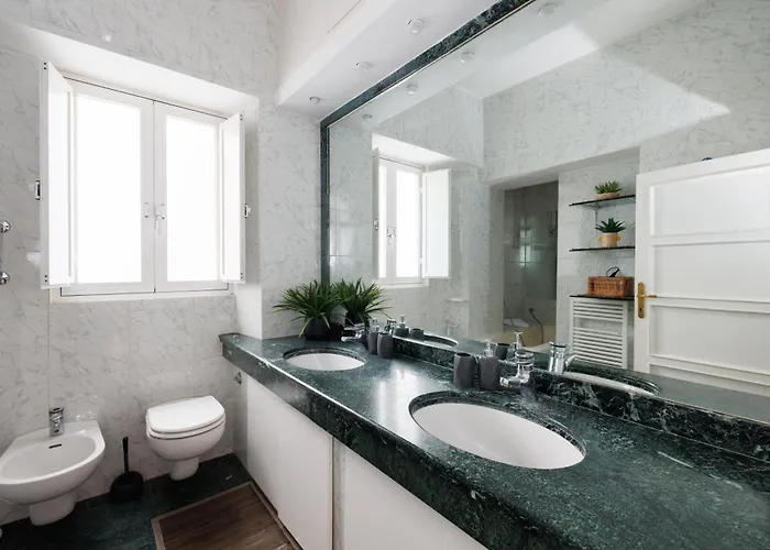 Gesu E Maria Balcony At Spanish Steps Апартаменты *